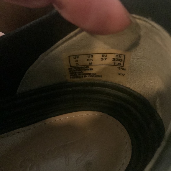 Clarks women’s shoe - size 6.5 - Picture 7 of 8